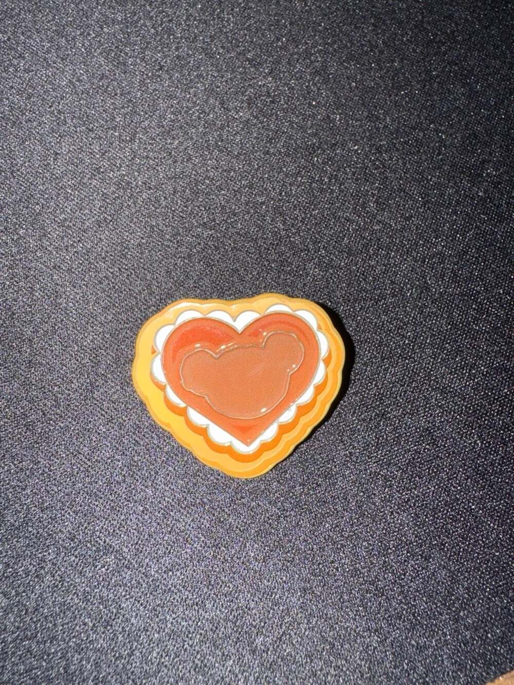 Disney Hong Kong Disneyland Duffy and Friends Heart Cookie Trading Pin